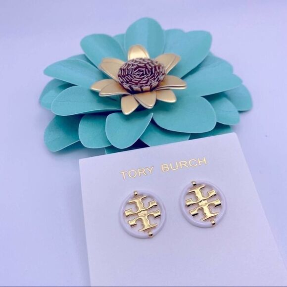 NWOT Tory Burch Gold Double T With White Enamel Trim Round Earrings - Picture 7 of 8